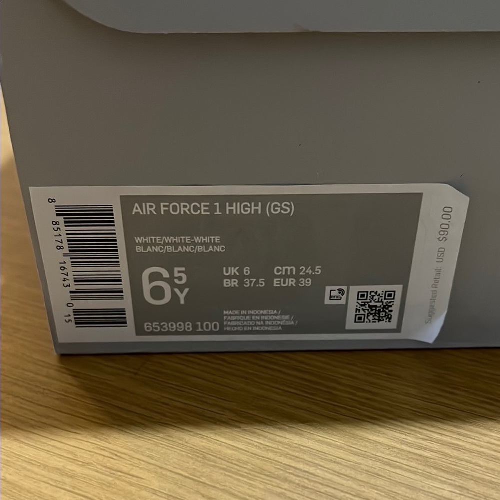Nike Air Force 1 High Top Sneakers - White - Picture 6 of 6
